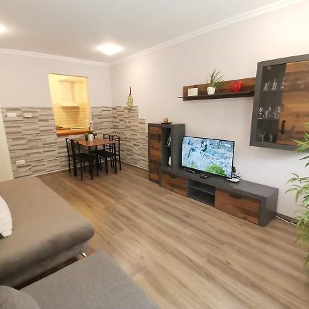 Carpe Diem Apartment Гайдусобосло Екстер'єр фото