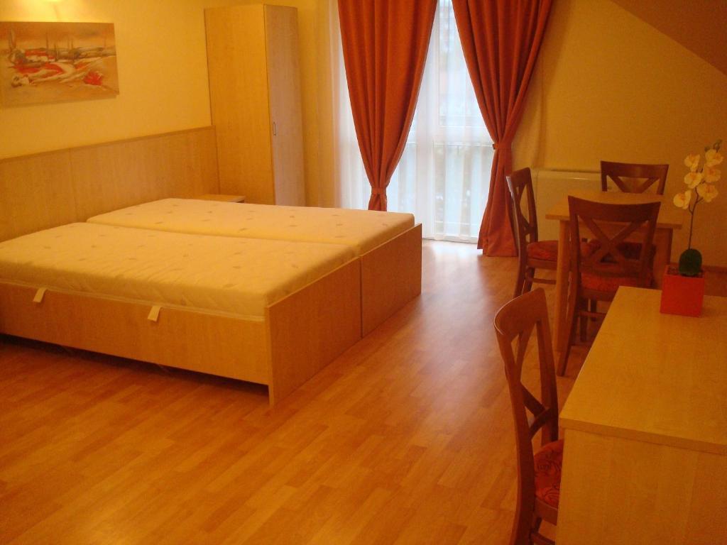 Carpe Diem Apartment Гайдусобосло Номер фото
