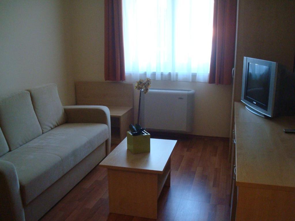 Carpe Diem Apartment Гайдусобосло Номер фото