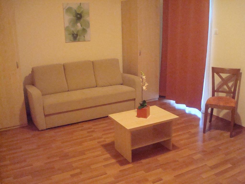 Carpe Diem Apartment Гайдусобосло Номер фото
